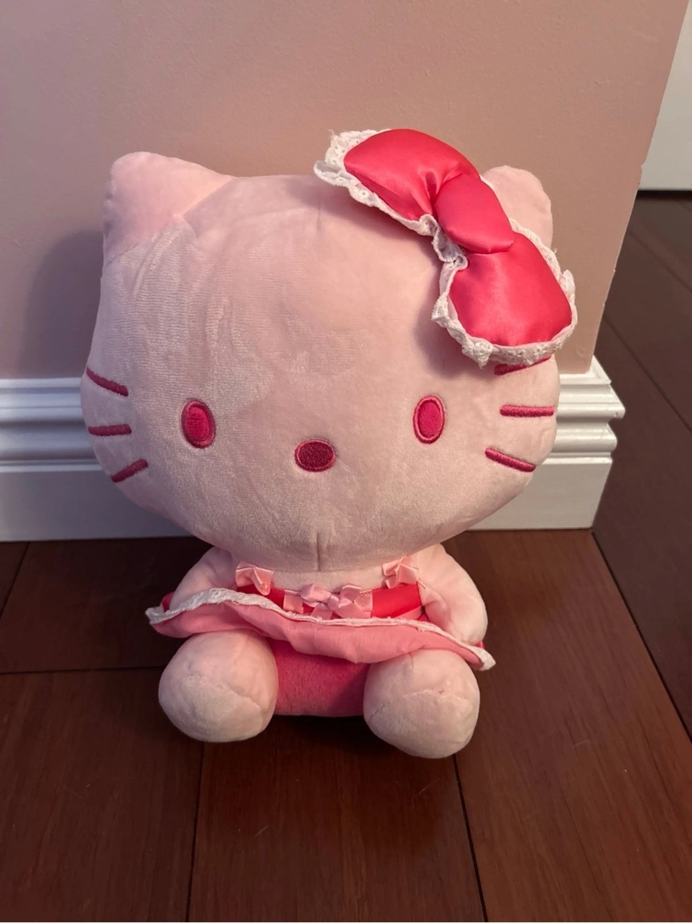 Hello Kitty pink plush